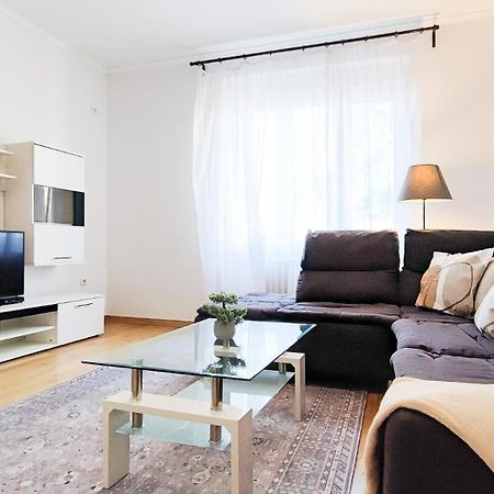 נובי סאד Filinhome Stefanovica Suite 7 מראה חיצוני תמונה